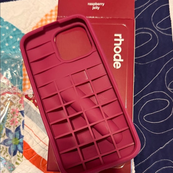 RHODE Raspberry Jelly Phone Case - Picture 3 of 5